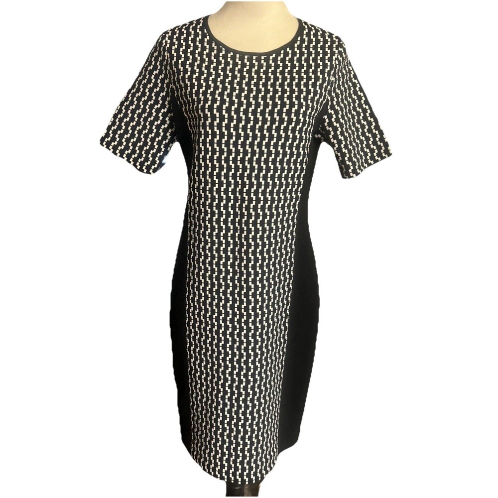 Carlisle Jacquard Size M Black White Geo Color Block Short Sleeve Sheath Dress